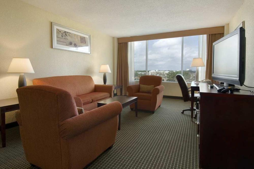 Travelodge By Wyndham Lafayette Bagian luar foto