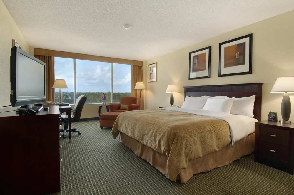 Travelodge By Wyndham Lafayette Bagian luar foto