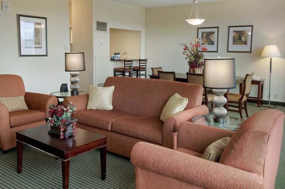 Travelodge By Wyndham Lafayette Bagian luar foto